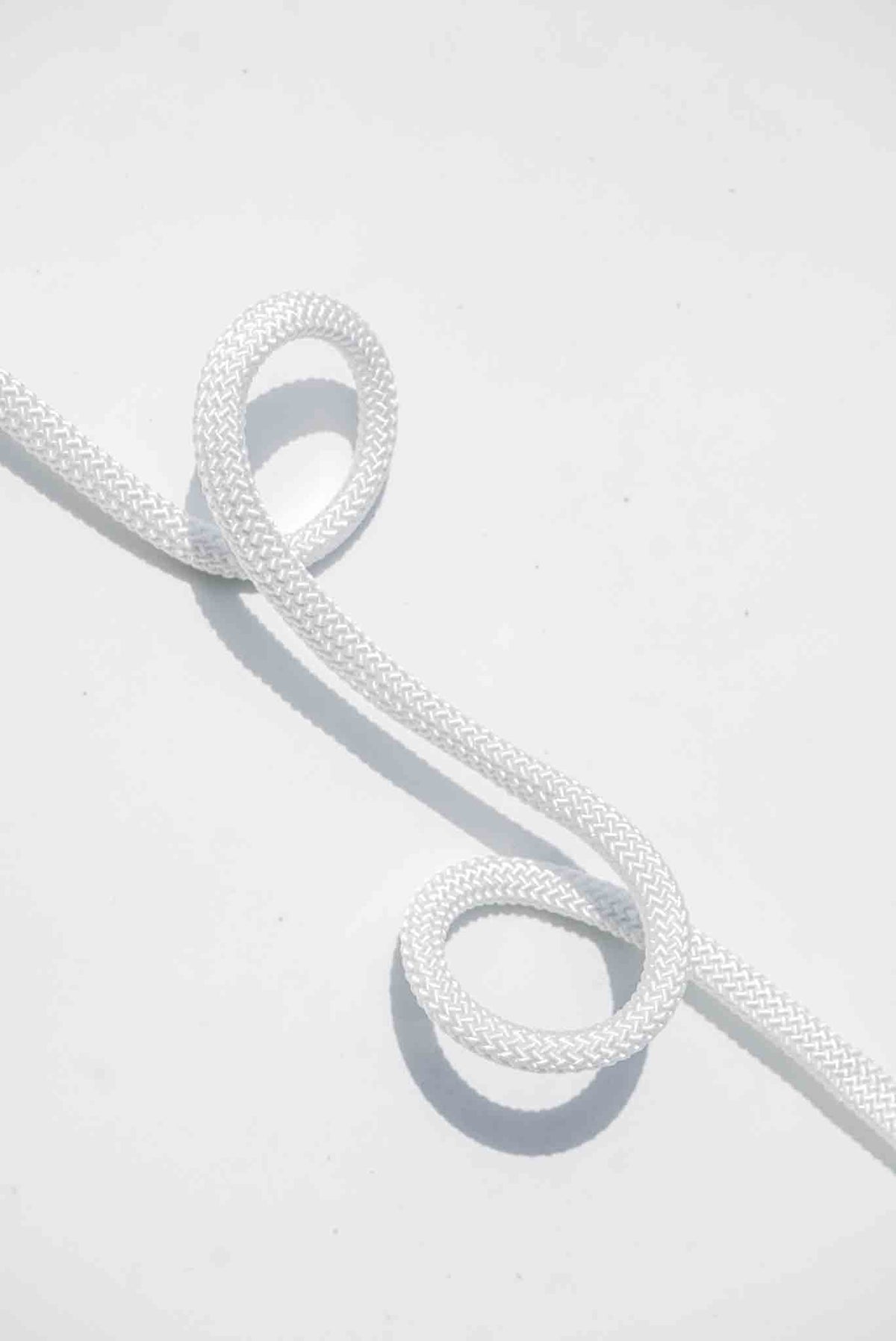 Hanging rope wardrobe | LOOP ROPE – PEPPERMINT