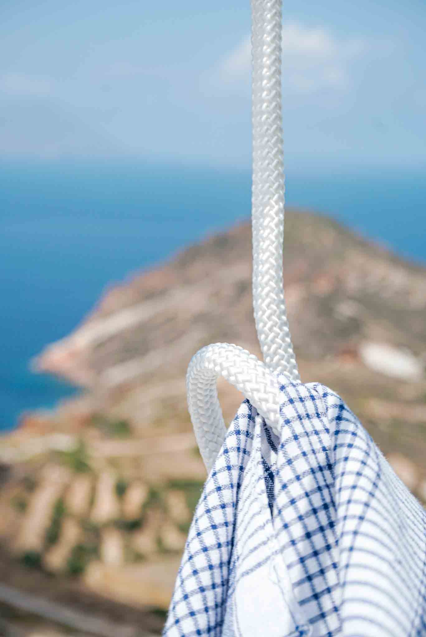 Hanging Rope designer wardrobe | LOOP ROPE – PEPPERMINT