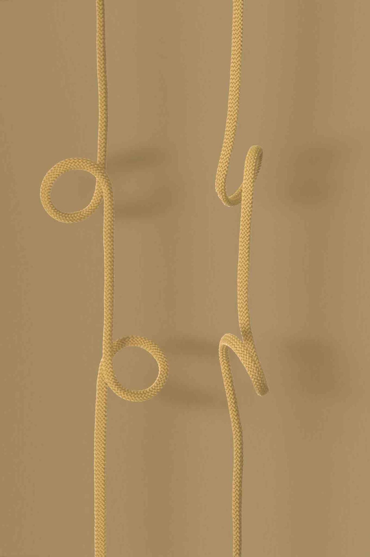 Hanging rope wardrobe | LOOP ROPE – PEPPERMINT