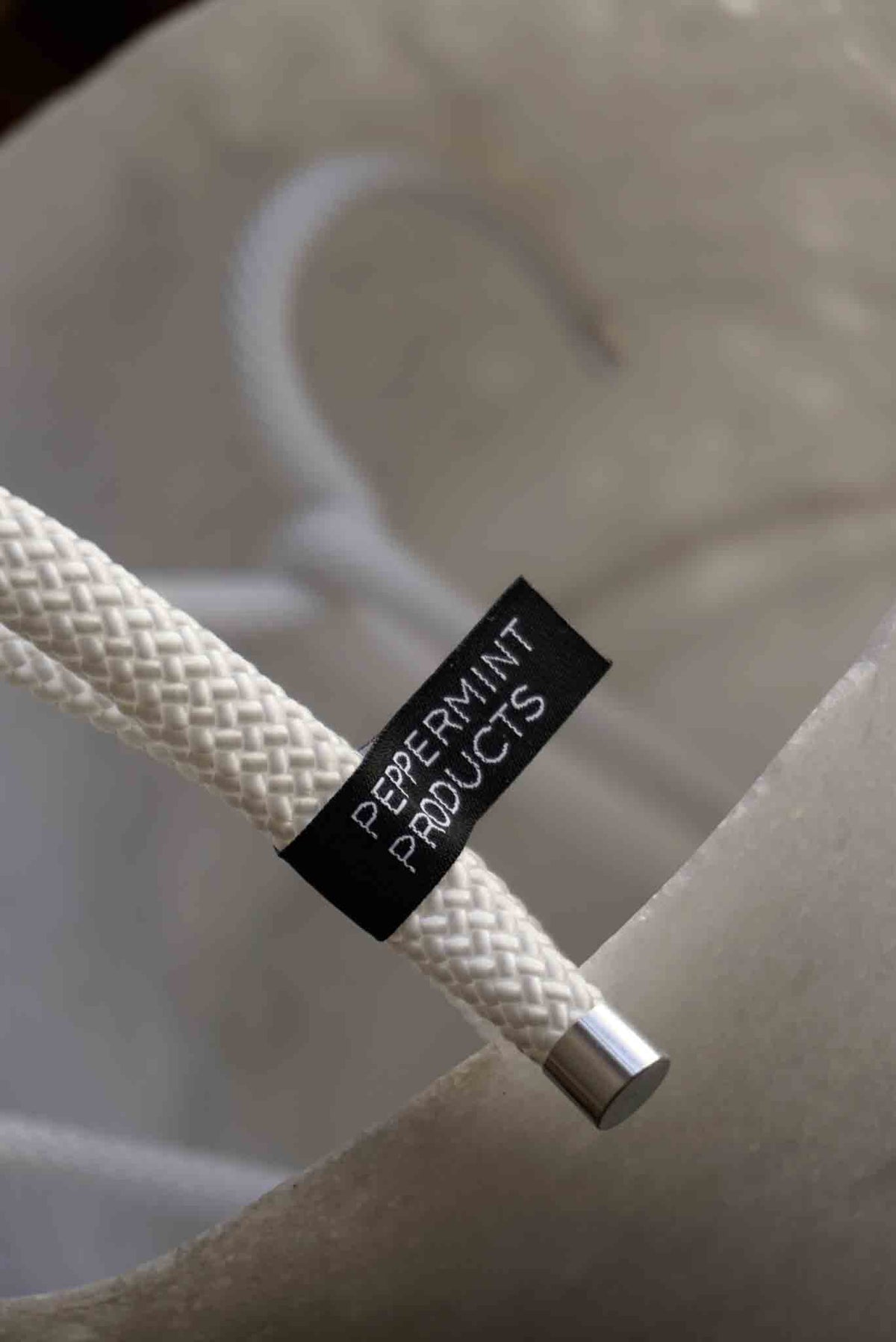 Anti-Theft Rope Hotel Hangers – PEPPERMINT