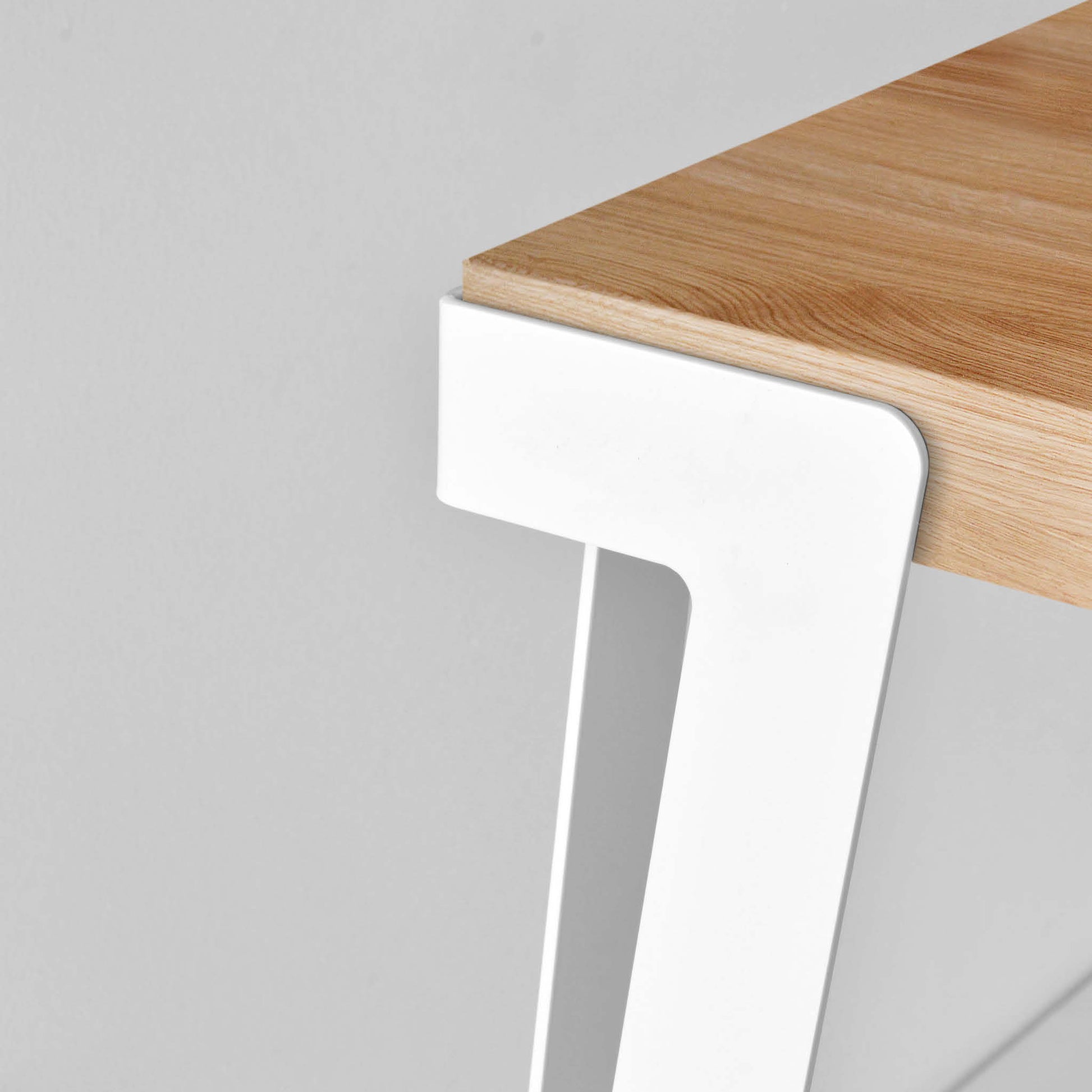 Table legs for dining table | Peppermint products