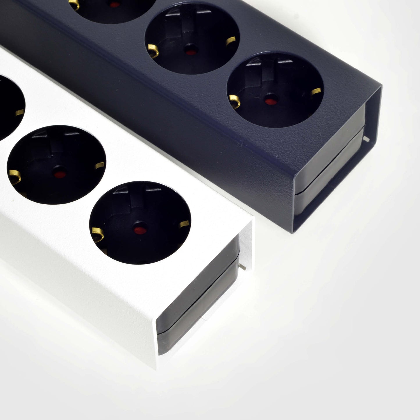 Desing  powerstrip made of stell | Peppermint products